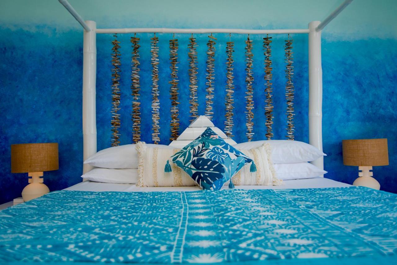 Ocho Rios Penthouse At Whispering Seas Apartment Exterior photo