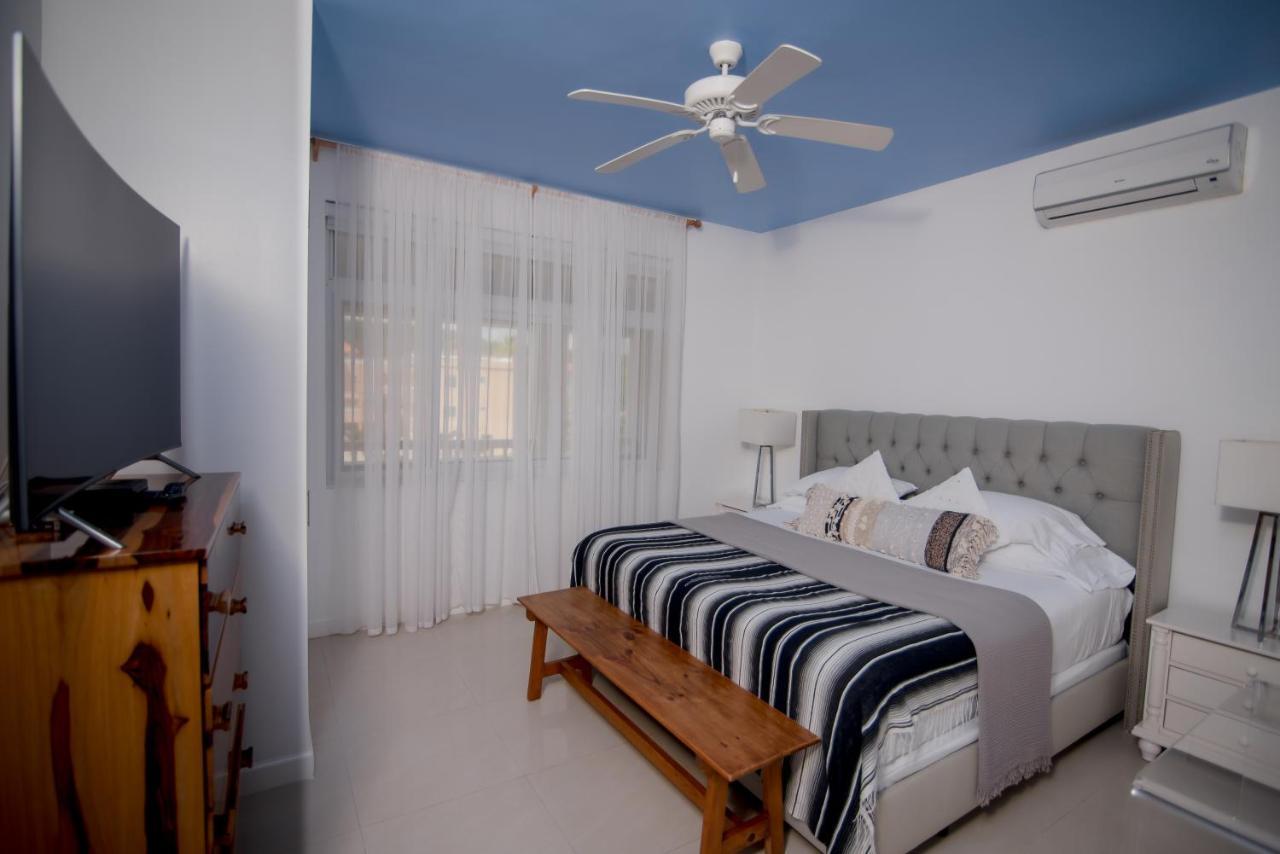Ocho Rios Penthouse At Whispering Seas Apartment Exterior photo