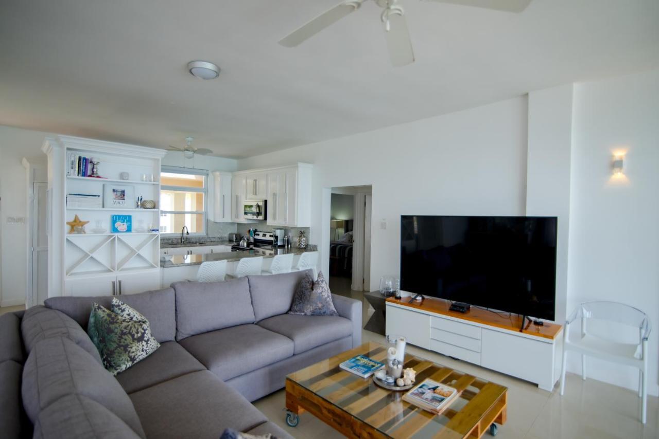 Ocho Rios Penthouse At Whispering Seas Apartment Exterior photo