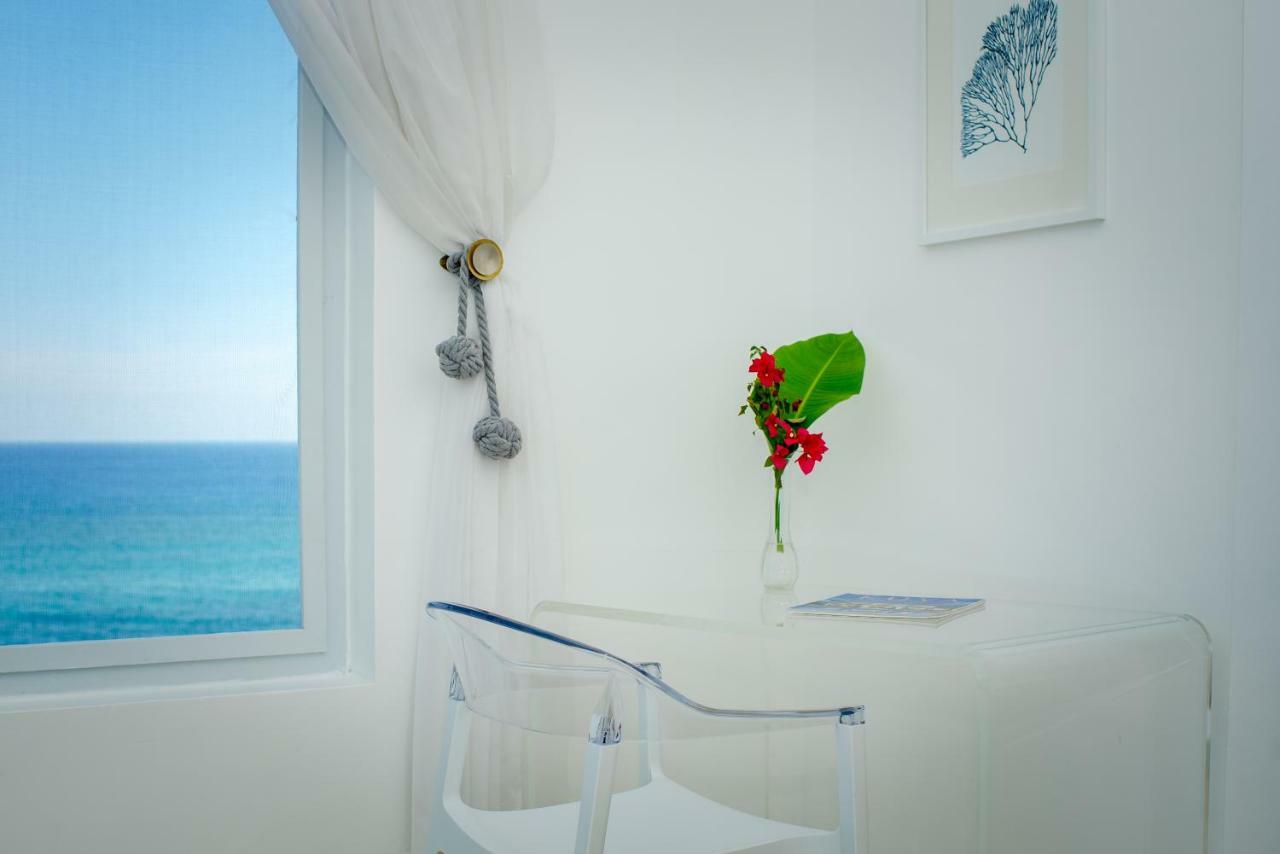 Ocho Rios Penthouse At Whispering Seas Apartment Exterior photo
